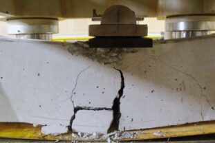 5_Staticke_unavove_a_dynamicke_zkousky_betonovych_prazcu_1_e_3791dfc838