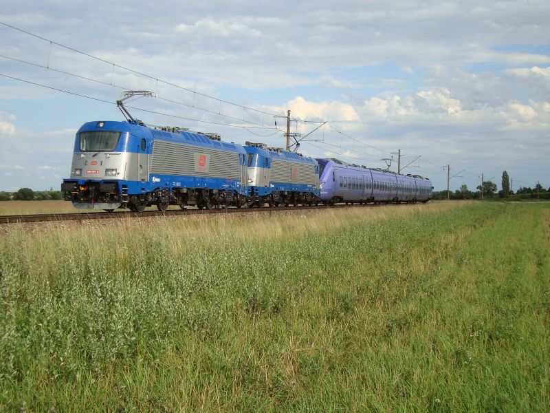 2df5901257474918beeb280e12ea192d