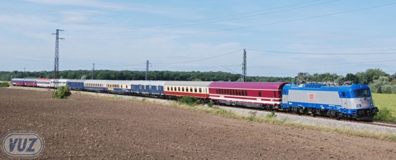 467f505e05d14a15abfa93a2ab0796bc