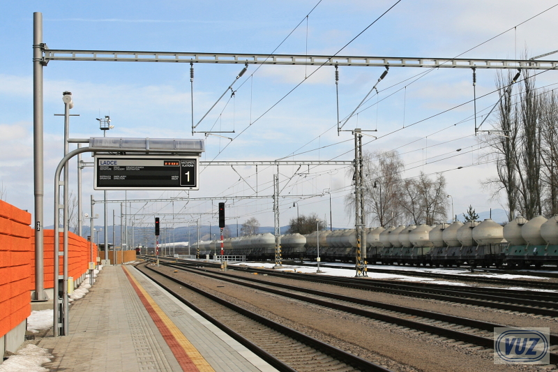 6de70cd1a2aa406292a5ff11d108a324