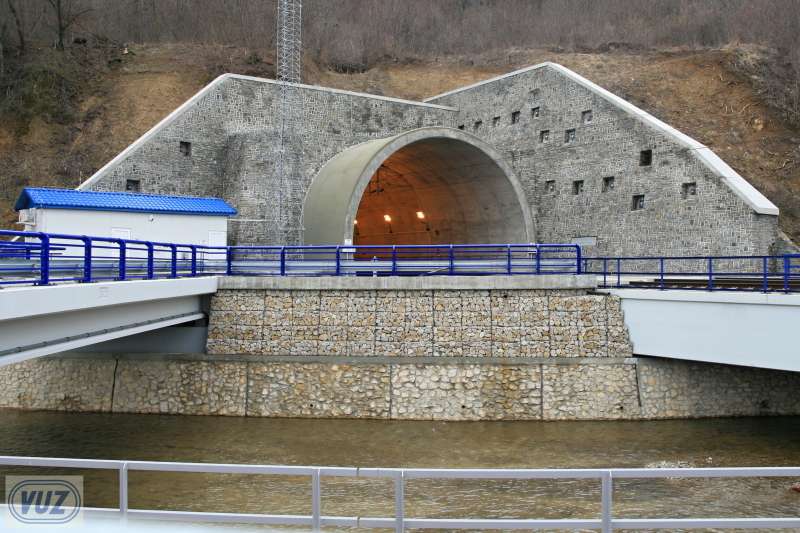 99eb01e5c315401294c45e14d78d4e63