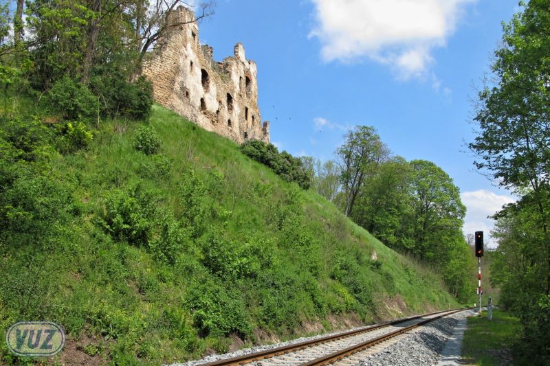 c1b9bf0ebd0e40e5be75a795469c2c1e