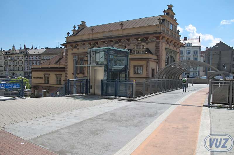 ff3417f22e814c1091f1810bb2eaa856