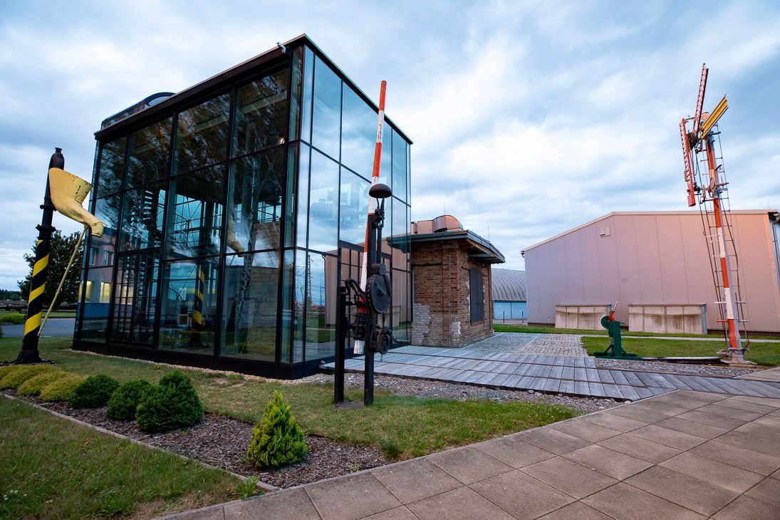 haly_Q0_A2279_c9c6b1dabb