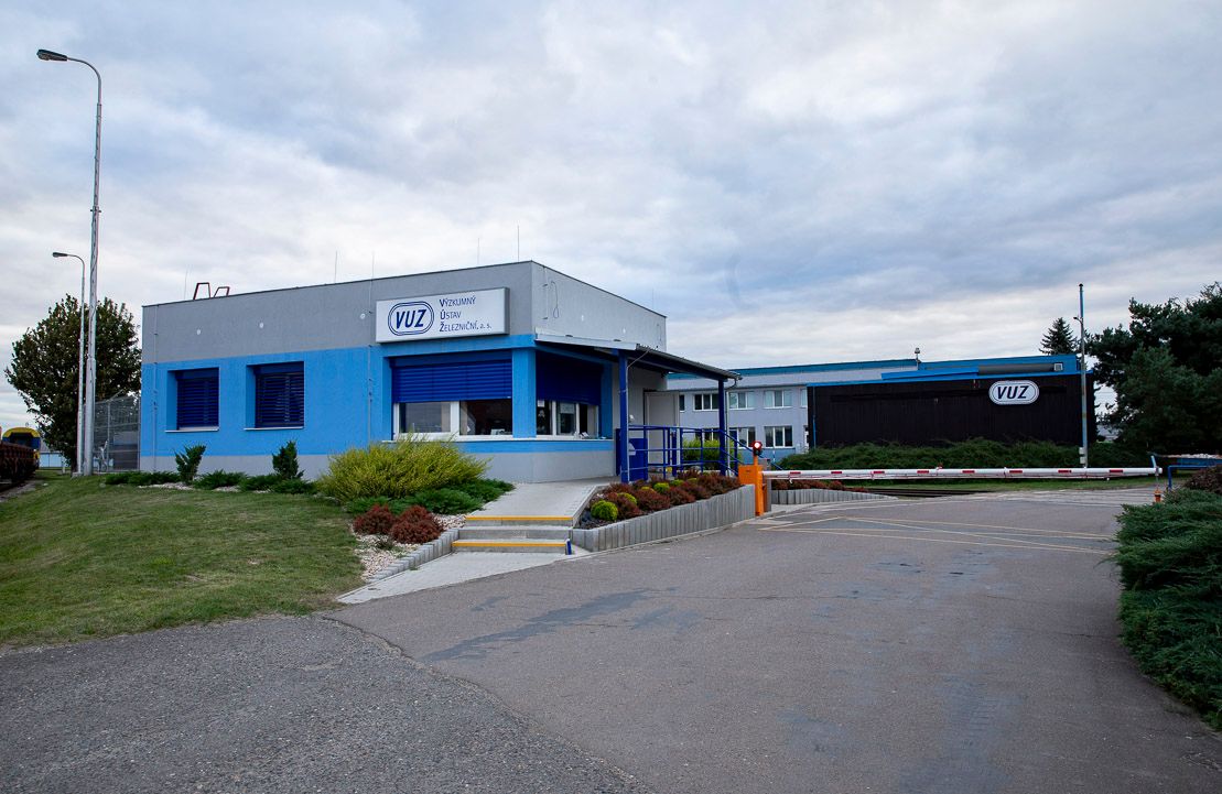 haly_Q0_A2352_e74a87a1b4