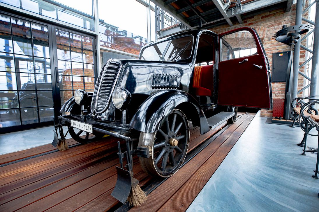 haly_Q0_A2773_30c97259a8